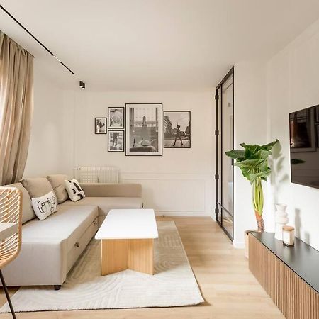 Luxurious 3 Min Walk From Eiffel Tower Lejlighed Paris Eksteriør billede